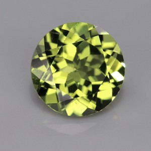 peridot  4.30cts - 10x6mm peridot  4.30cts - 10x6mm