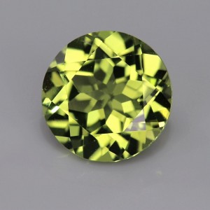 peridot  4.30cts - 10x6mm peridot  4.30cts - 10x6mm