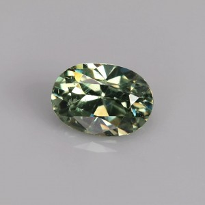demantoid garnet  0.64cts - 6x4mm