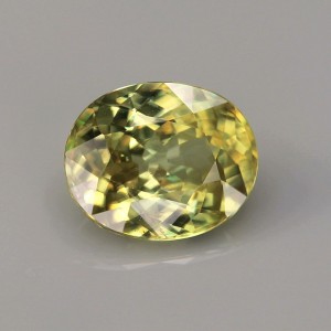 sphene  2.34cts - 9x8mm sphene  2.34cts - 9x8mm