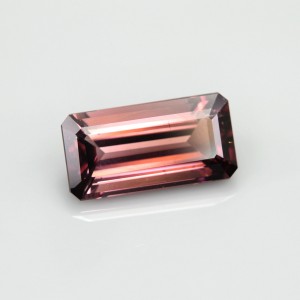 tourmaline  4.33cts - 14x7mm tourmaline  4.33cts - 14x7mm