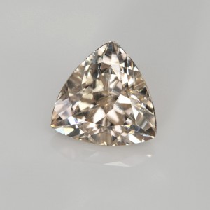 zircon  3.58cts - 9x9mm