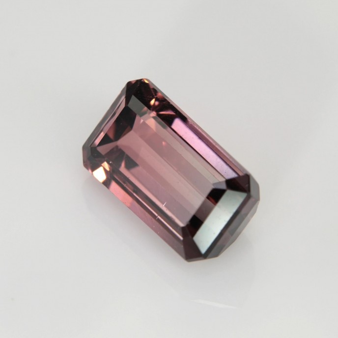 Natural Tourmaline bi-color 3.47 Carats Pink to Champagne Emerald 11x6 mm Loose Gemstone - Image 3