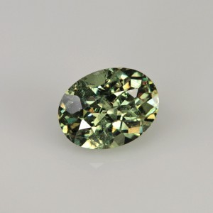 demantoid garnet  0.69cts - 6x4mm