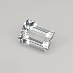 tourmaline - acrolite  1.80cts - 8x6mm