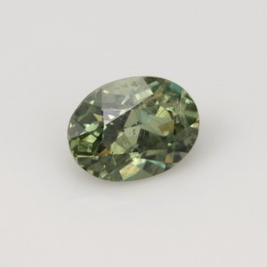 demantoid garnet  0.80cts - 6x5mm