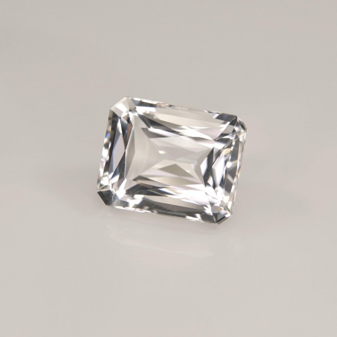 Natural Petalite 4.94 Carats White Emerald 12x9 mm Loose Gemstone - Image 1