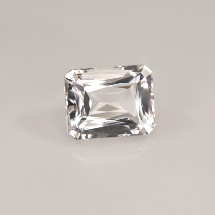 Natural Petalite 4.94 Carats White Emerald 12x9 mm Loose Gemstone - Image 7