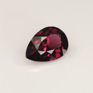 Rhodolite Garnet  5.87cts - 14x10mm