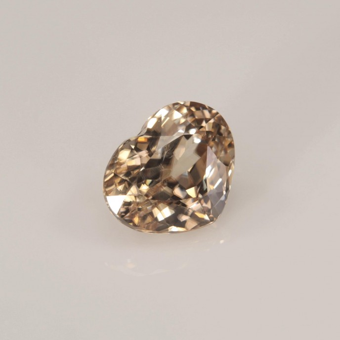 Natural Zircon 2.96 Carats Cognac Heart  9x7 mm Loose Gemstone - Image 6