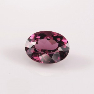 Rhodolite Garnet  2.64cts - 9x7mm