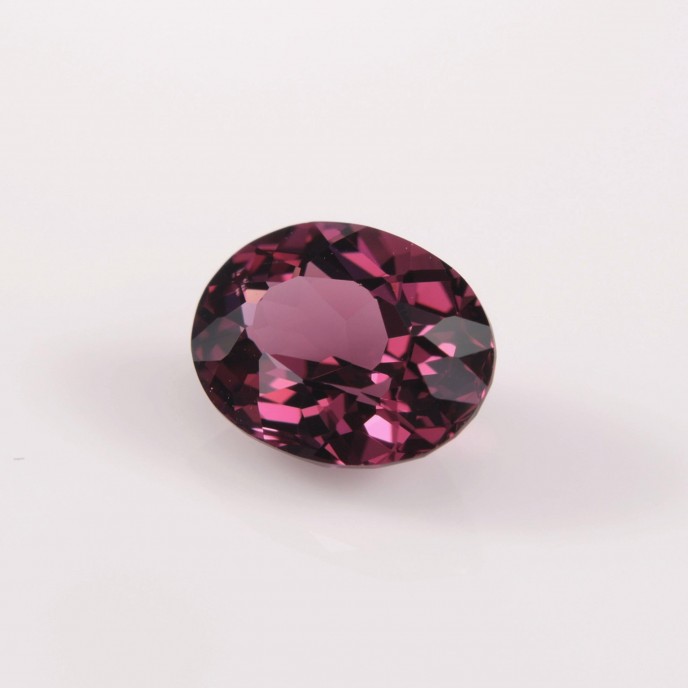 Natural Rhodolite Garnet 2.64 Carats Purplish Pink Oval 9x7 mm Loose Gemstone - Image 3