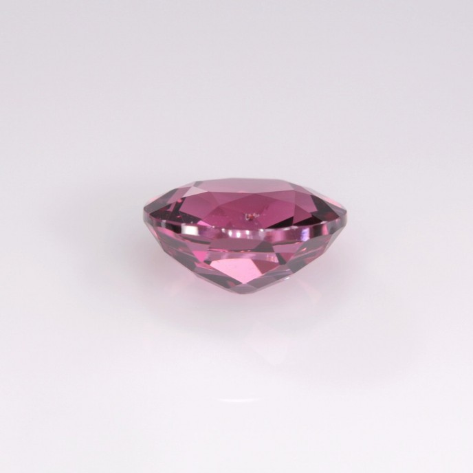 Natural Malaya Garnet 1.68 Carats Purplish Pink Oval 8x6 mm Loose Gemstone - Image 3