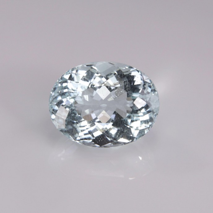 Natural Aquamarine 11.42 Carats Ice Blue Oval 16x12 mm Loose Gemstone - Image 7