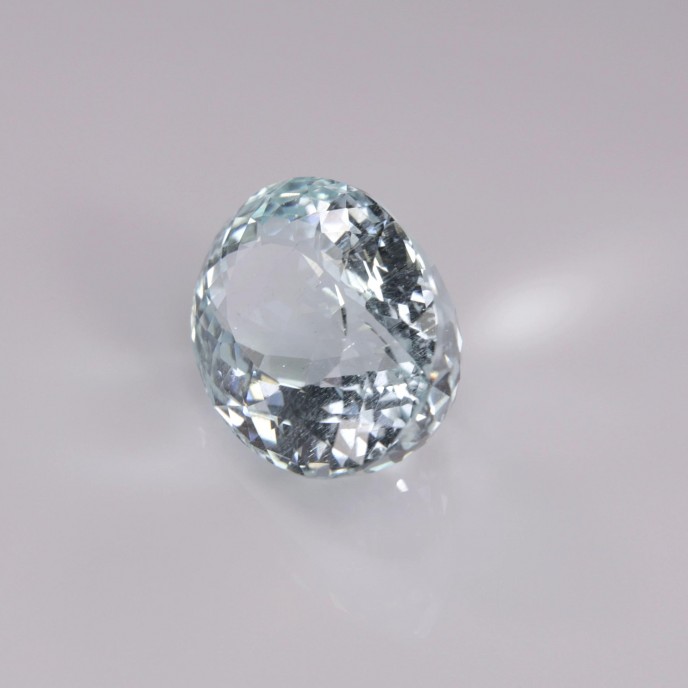 Natural Aquamarine 11.42 Carats Ice Blue Oval 16x12 mm Loose Gemstone - Image 3