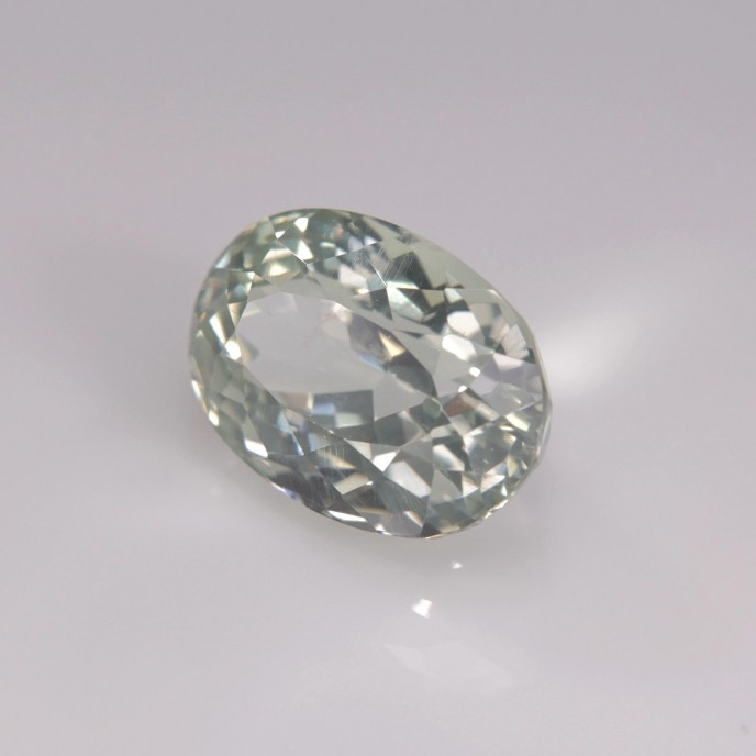 Natural Apatite 5.42 Carats Very Light Baby Green Oval 12x9 mm Loose Gemstone - Image 3