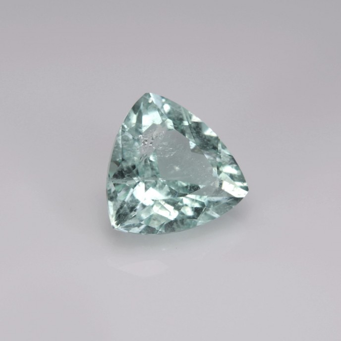 Natural Beryl 1.42 Carats Mint Green Trilliant  8x8 mm Loose Gemstone - Image 6