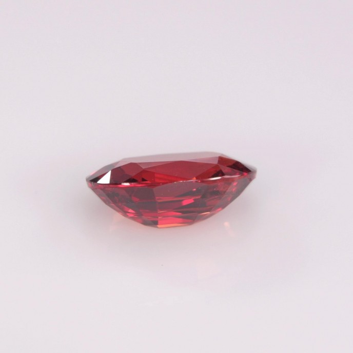 Natural Spinel 0.74 Carats Crimson Red Oval 7x5 mm Loose Gemstone - Image 4