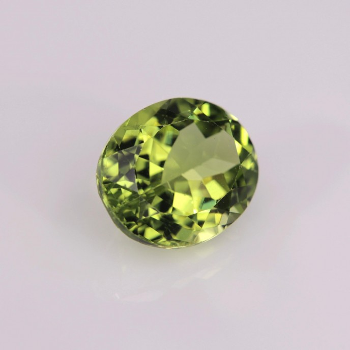 Natural Peridot 4.34 Carats Green Oval 11x9 mm Loose Gemstone - Image 5