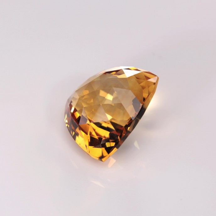 Natural Madeira Citrine 35.28 Carats Madeira Orange Trilliant Cabochon 23x23 mm Loose Gemstone - Image 3