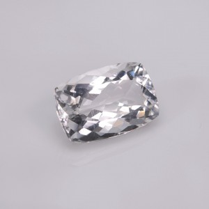 Petalite  8.96cts - 17x11mm