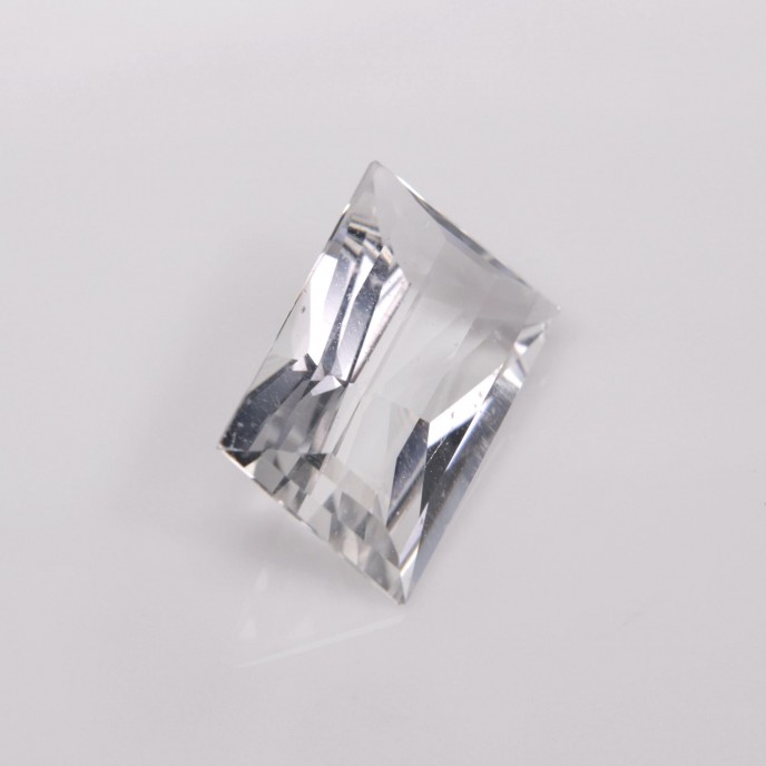 Natural Petalite 5.04 Carats White Fancy  15x9 mm Loose Gemstone - Image 6