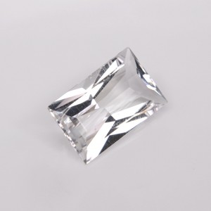 Petalite  5.04cts - 15x9mm