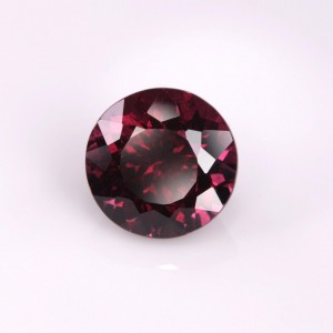 Rhodolite Garnet  4.32cts - 9x9mm