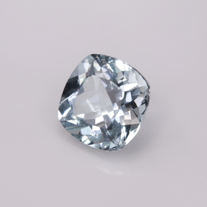 Natural Aquamarine 1.85 Carats Sky Blue Antique Cushion 8x8 mm Loose Gemstone - Image 3