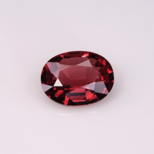 Spinel  0.76cts - 7x5mm
