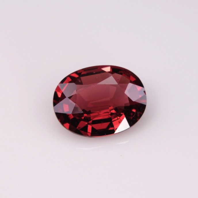 Natural Spinel 0.76 Carats Crimson Red Oval 7x5 mm Loose Gemstone - Image 6