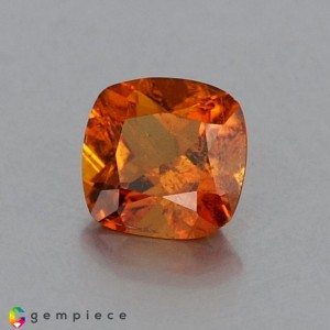 clinohumite  1.45cts - 7x5mm clinohumite  1.45cts - 7x5mm