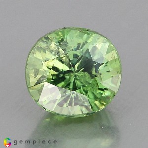 demantoid garnet  0.92cts - 5x4mm