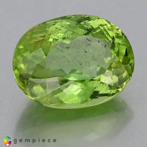 peridot  7.04cts - 13x10mm peridot  7.04cts - 13x10mm