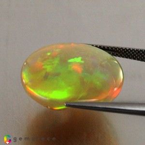 Opal  22.57cts - 26x22mm Opal  22.57cts - 26x22mm