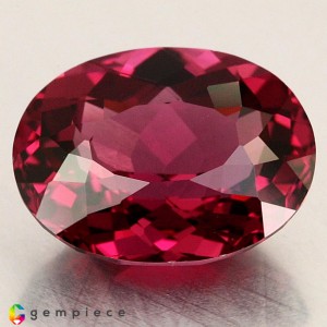 rhodolite garnet  5.61cts - 12x10mm