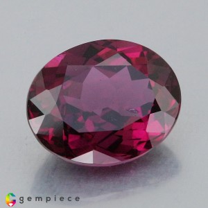 rhodolite garnet  5.85cts - 12x10mm