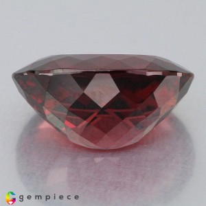 rhodolite garnet  8.19cts - 14x10mm