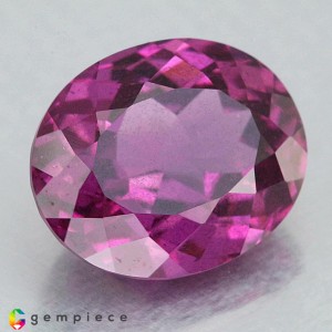 rhodolite garnet  4.71cts - 10x9mm