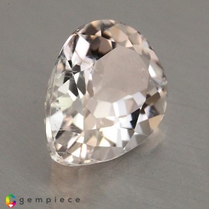 scapolite  2.33cts - 11x8mm