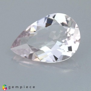 scapolite  4.80cts - 16x11mm