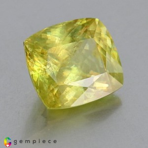 sphene  4.13cts - 10x9mm sphene  4.13cts - 10x9mm