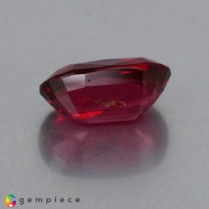 spinel  1.94cts - 9x6mm